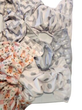 Set Of 5 Adjustable Reusable Baby Cloth Diapers With Snaps - Polka Dot Chevron B